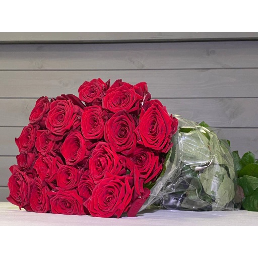 Ред Наоми Роза одноголовая