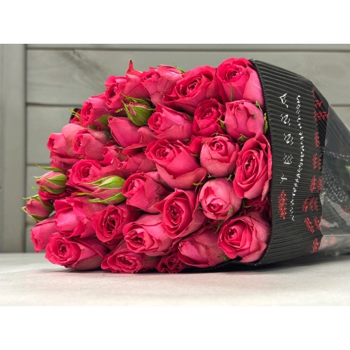 BELLALINDA CERISE Роза кустовая Эквадор